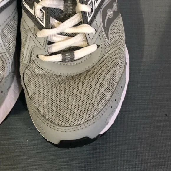 Saucony Wmn’s Running Sneakers - Picture 4 of 9